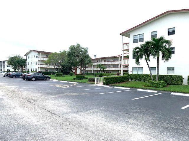 206 Brighton East Boca Raton, FL 33434 - Photo 1 of 29 Brighton E