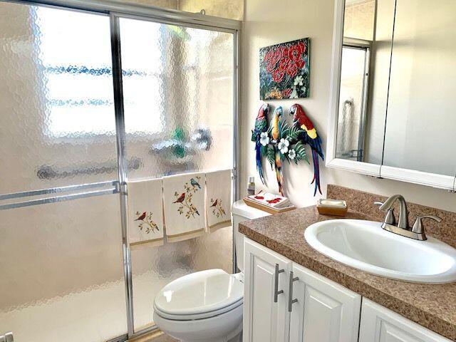 206 Brighton East Boca Raton, FL 33434 - Photo 11 of 29 Main bathroom w/Shower
