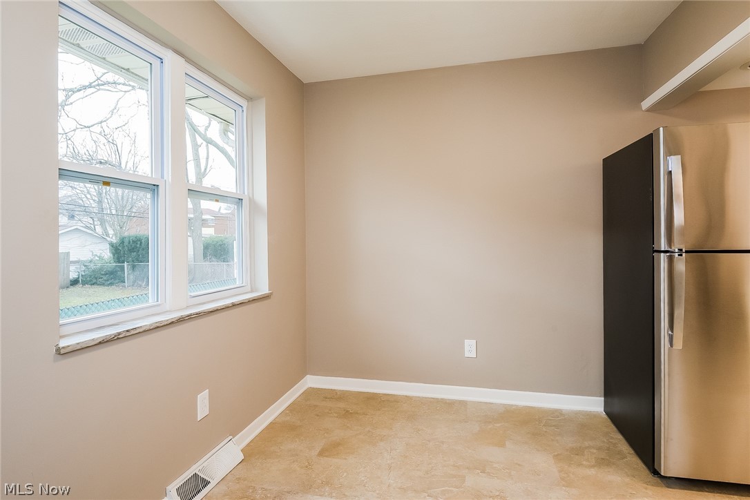 15114 Triskett Road Cleveland, OH 44111 - Photo 7 of 39