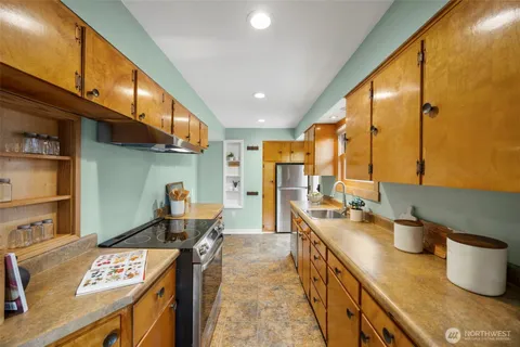 $1,175,000 | 4903 50th Avenue South, Seattle, WA 98118