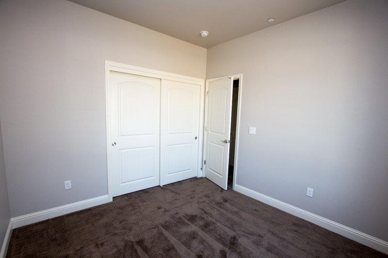 191 West Lilac Avenue Reedley, CA 93654 - Photo 9 of 27 Gallery Image 9