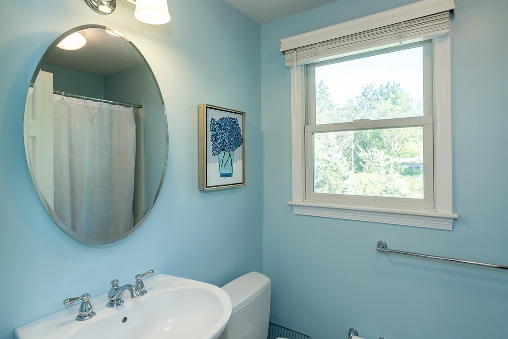 492 Clinton Road Brookline, MA 02467 - Photo 15 of 25