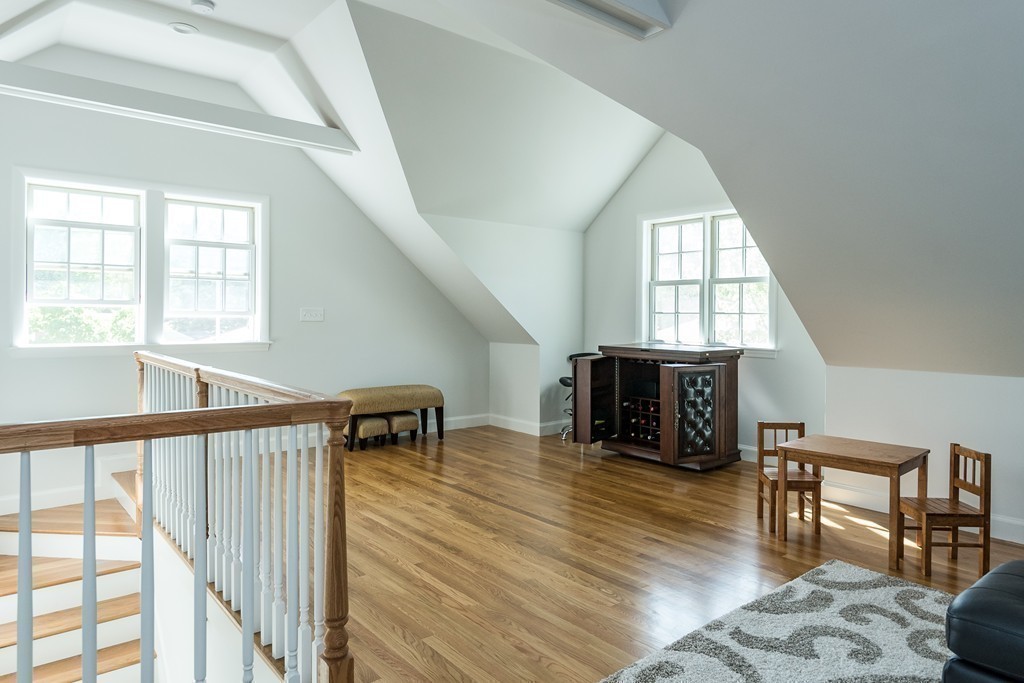 492 Clinton Road Brookline, MA 02467 - Photo 19 of 25