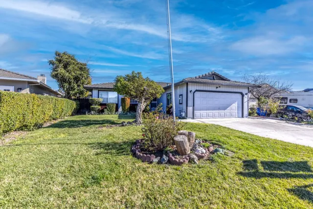 $675,000 | 581 Arbour Lane, Hollister, CA 95023