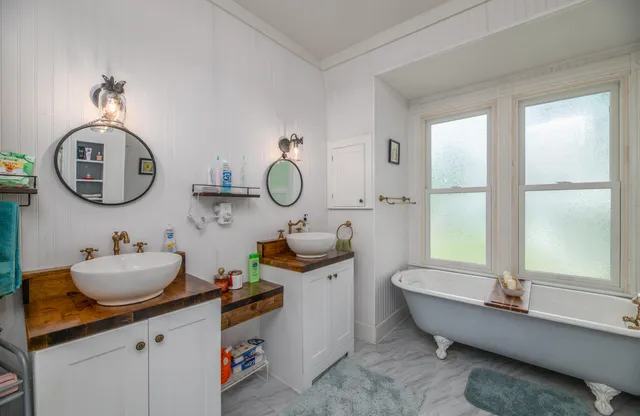 $269,900 | 29 Zions Hill Road, Dexter, ME 04930