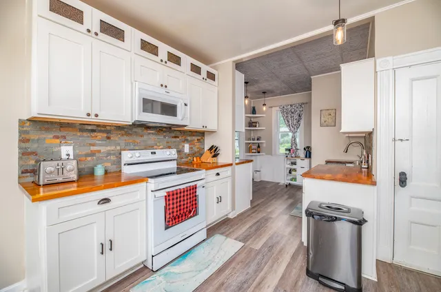 $269,900 | 29 Zions Hill Road, Dexter, ME 04930