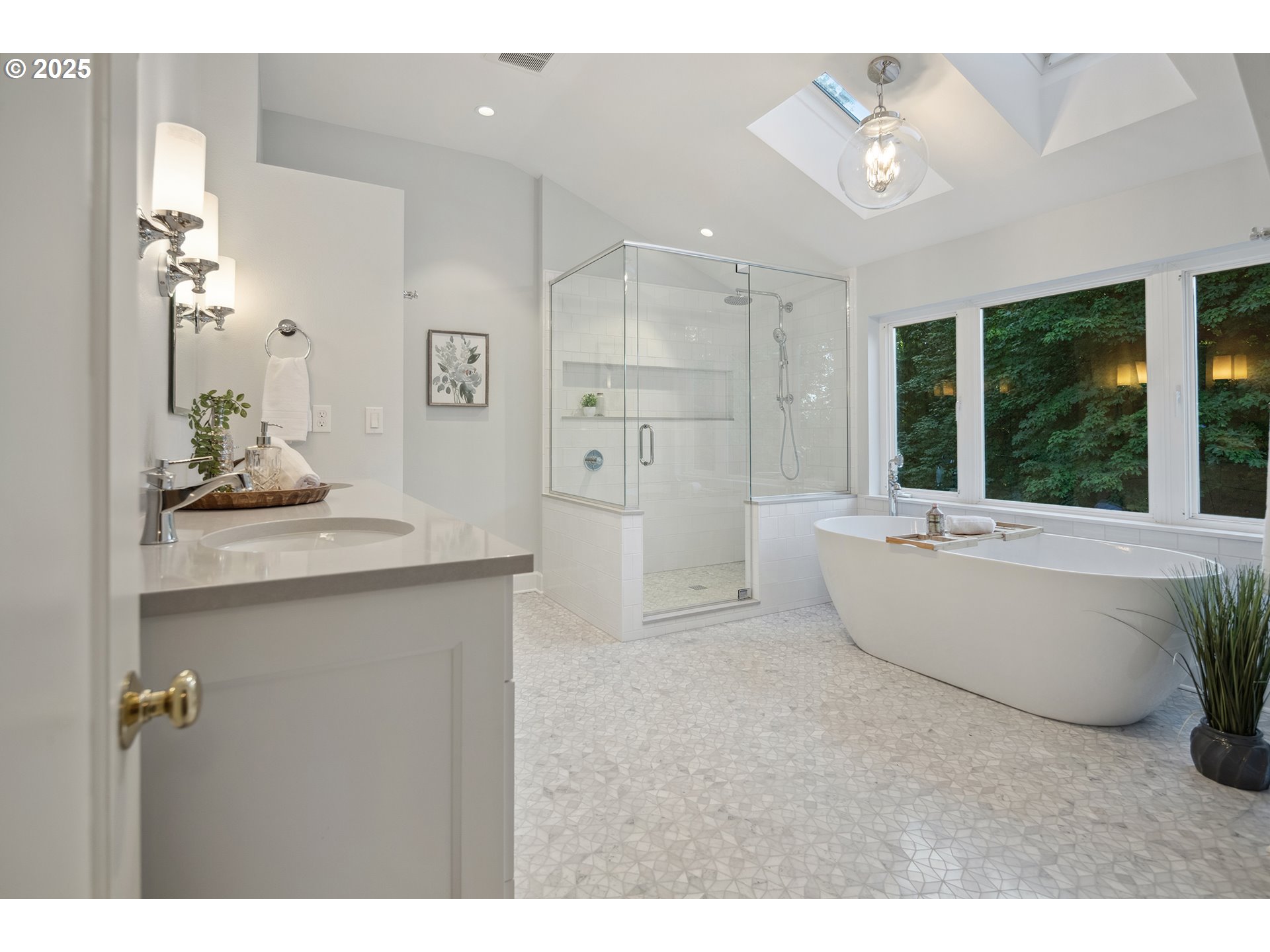 3505 Southwest Beaverton Avenue Portland, OR 97239 - Photo 20 of 48