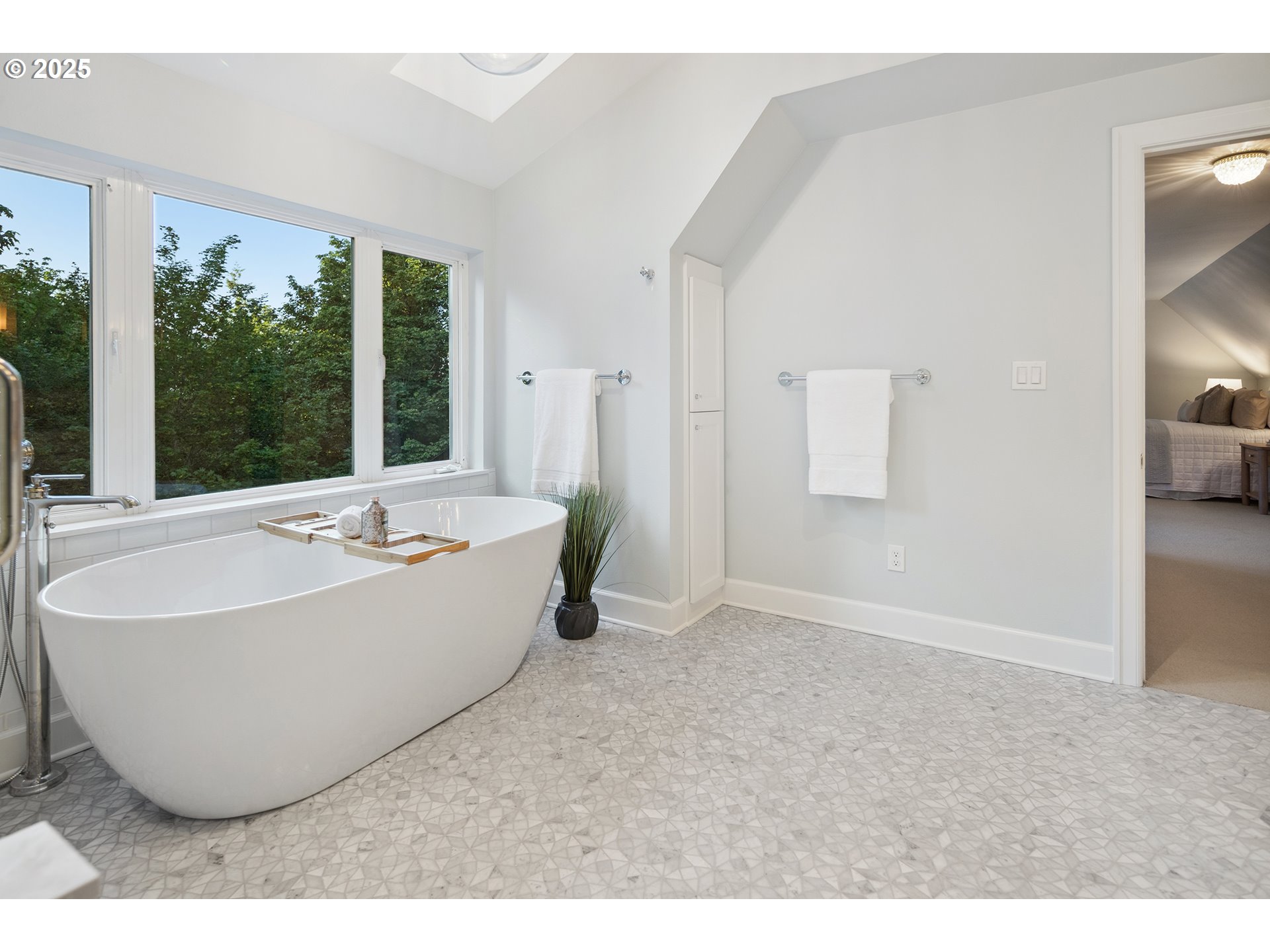 3505 Southwest Beaverton Avenue Portland, OR 97239 - Photo 23 of 48