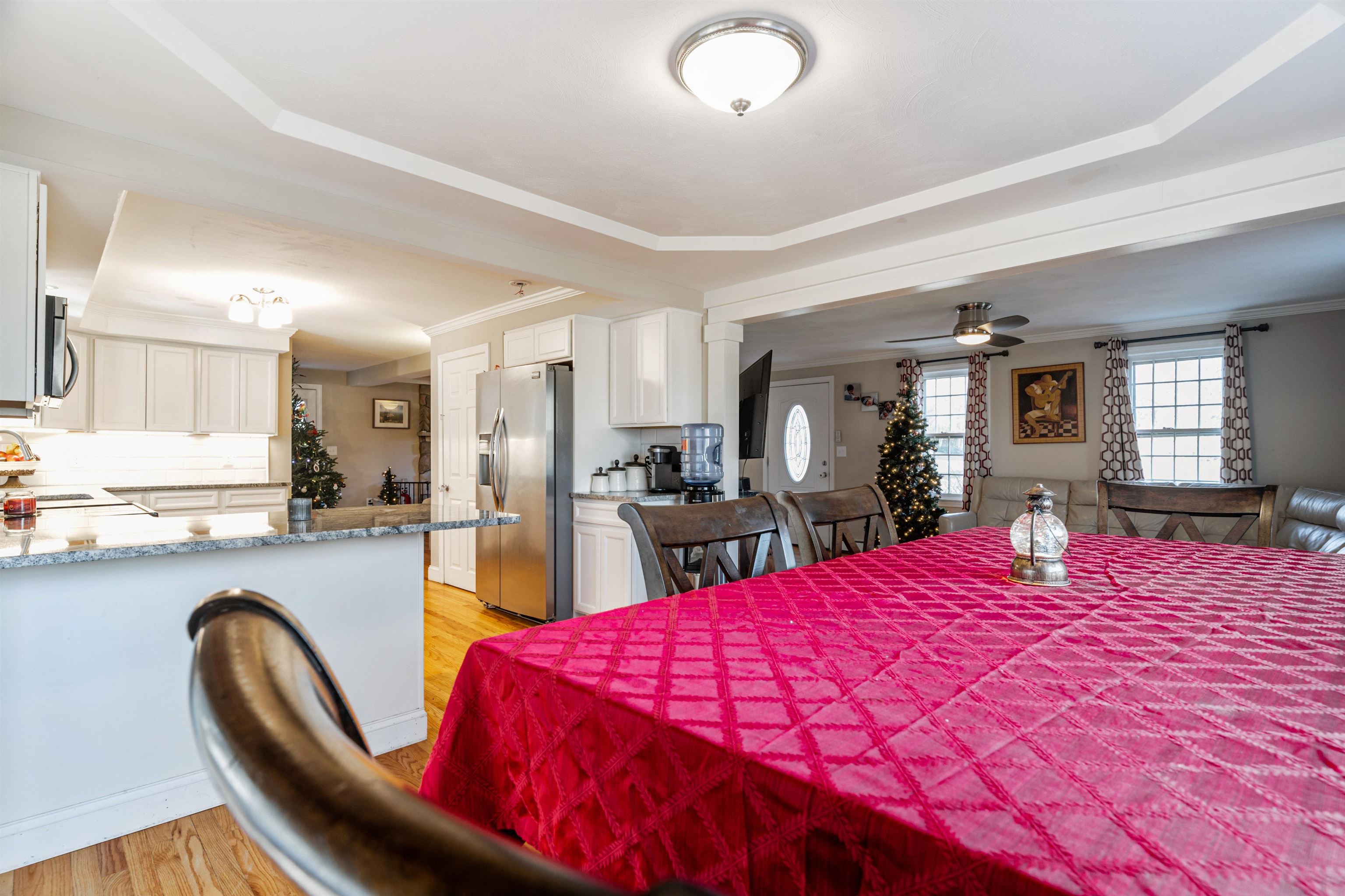 14 Lawson Farm Road Londonderry, NH 03053 - Photo 15 of 38