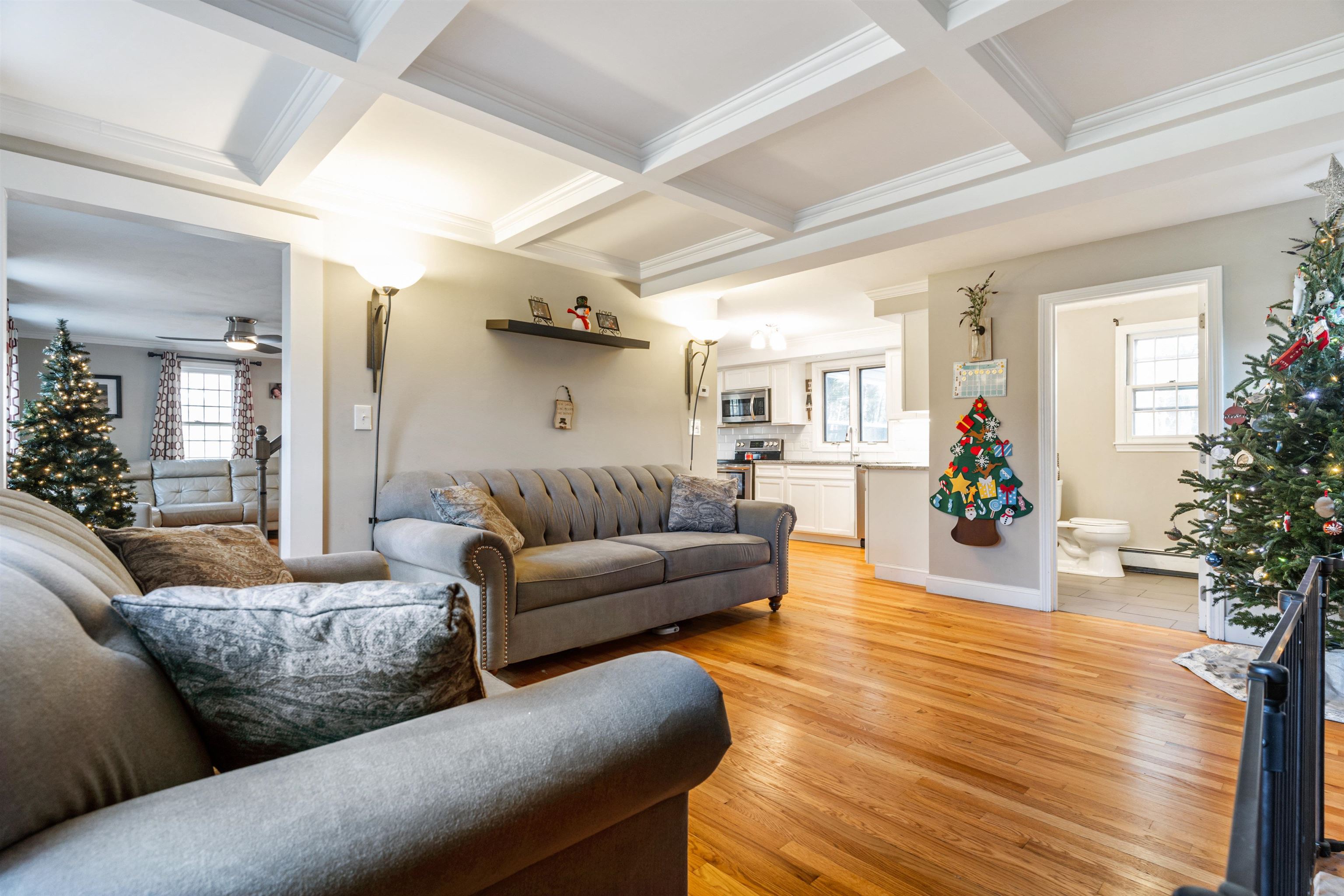 14 Lawson Farm Road Londonderry, NH 03053 - Photo 22 of 38