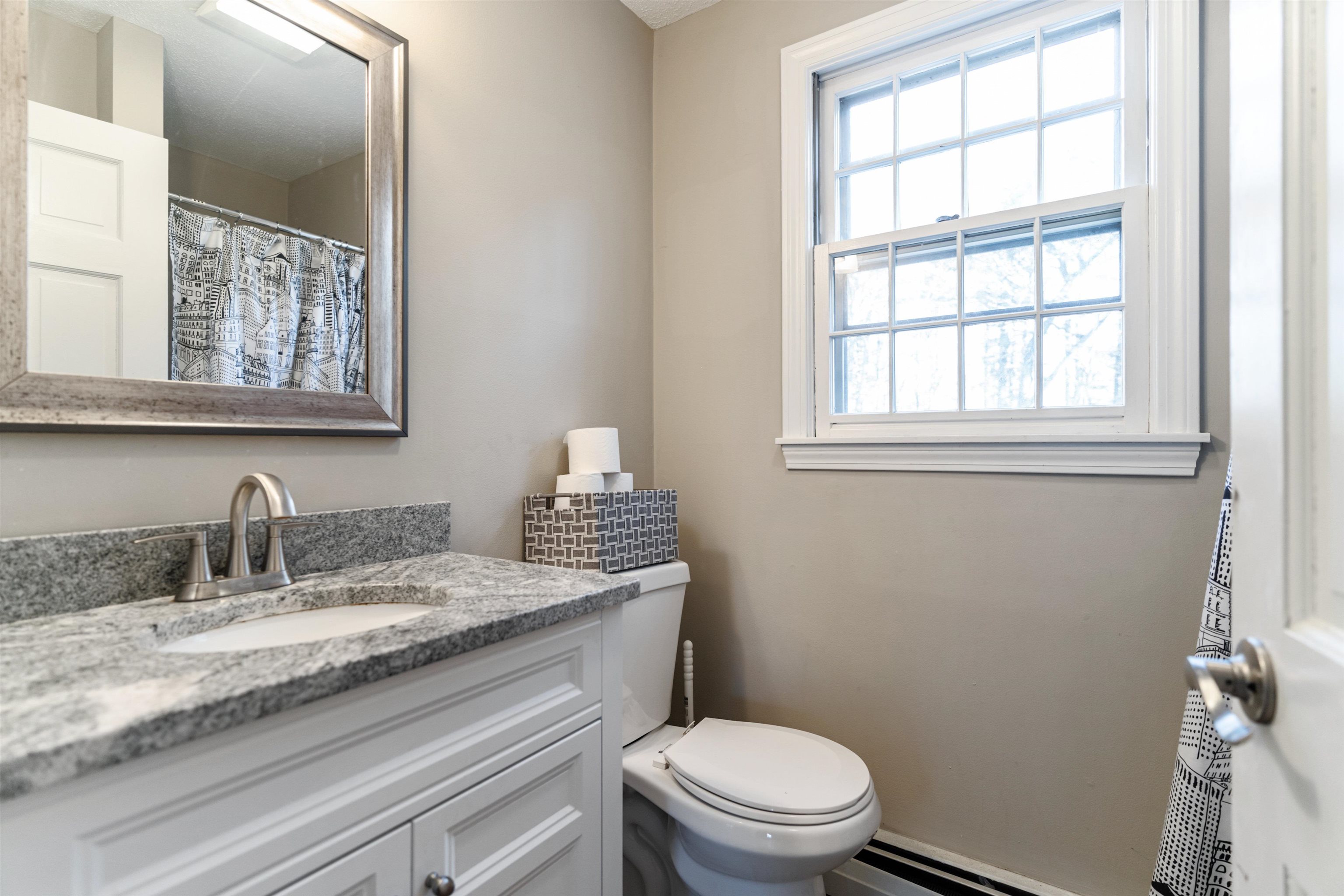 14 Lawson Farm Road Londonderry, NH 03053 - Photo 35 of 38