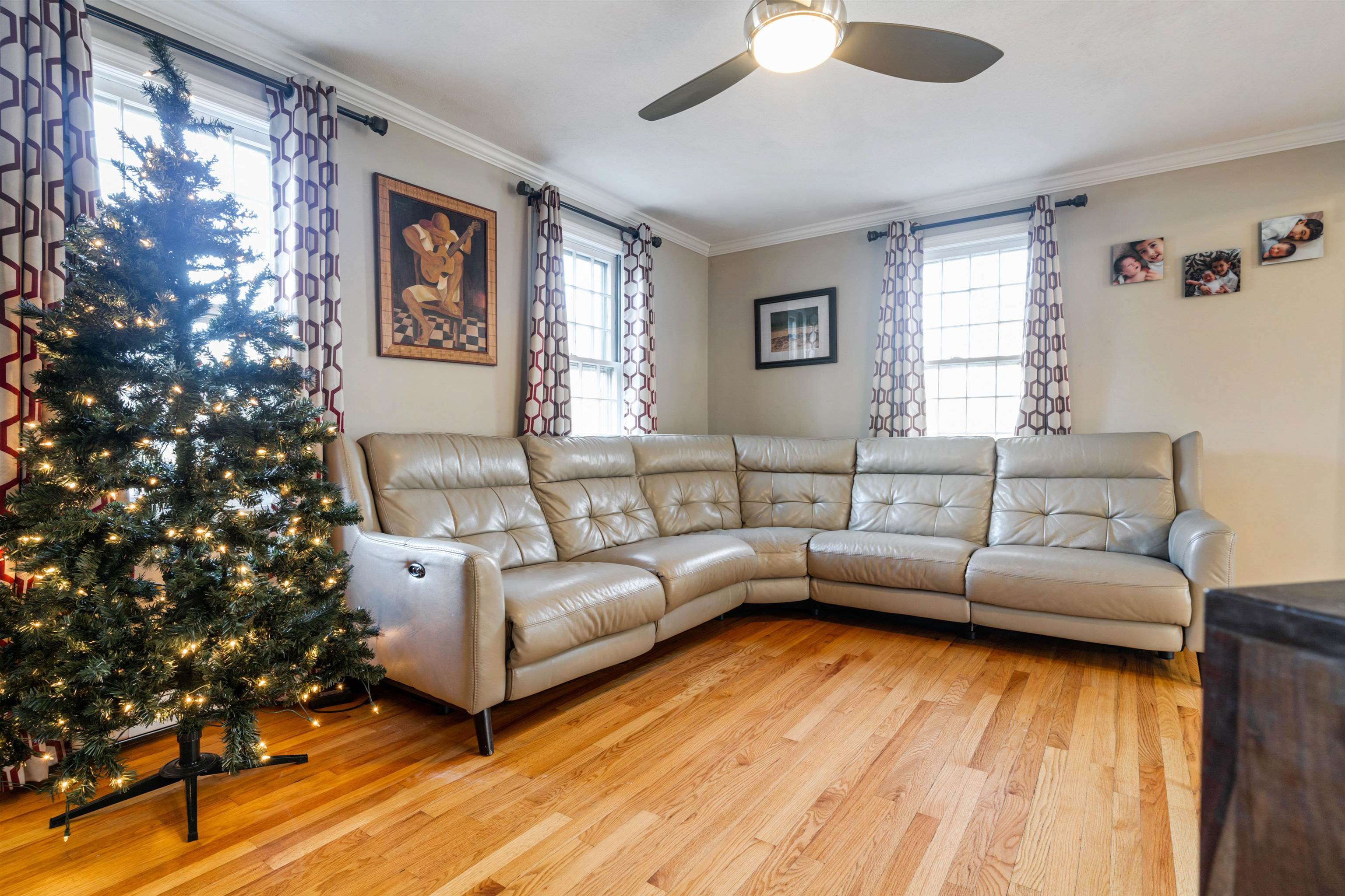 14 Lawson Farm Road Londonderry, NH 03053 - Photo 5 of 38