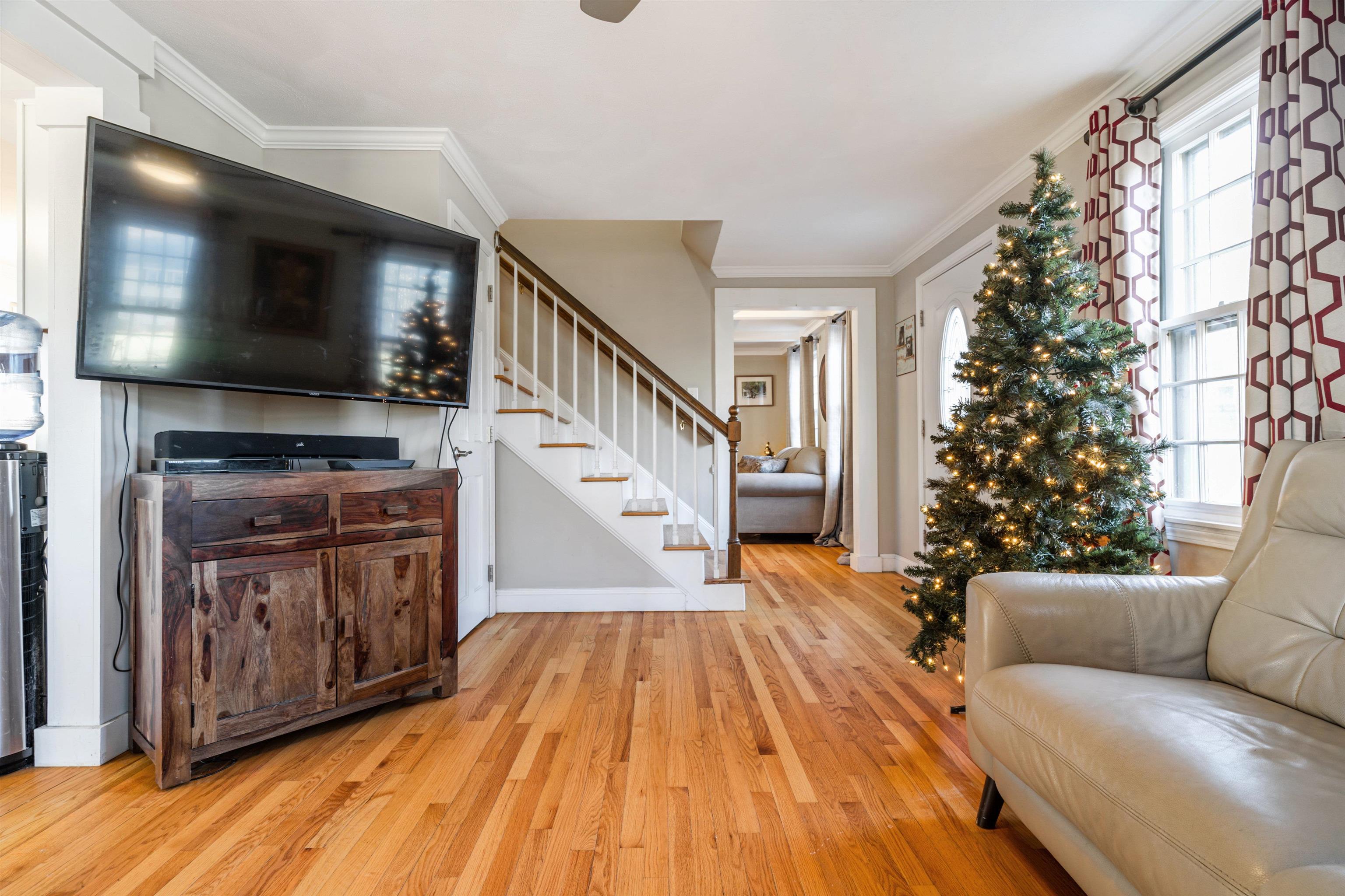 14 Lawson Farm Road Londonderry, NH 03053 - Photo 6 of 38