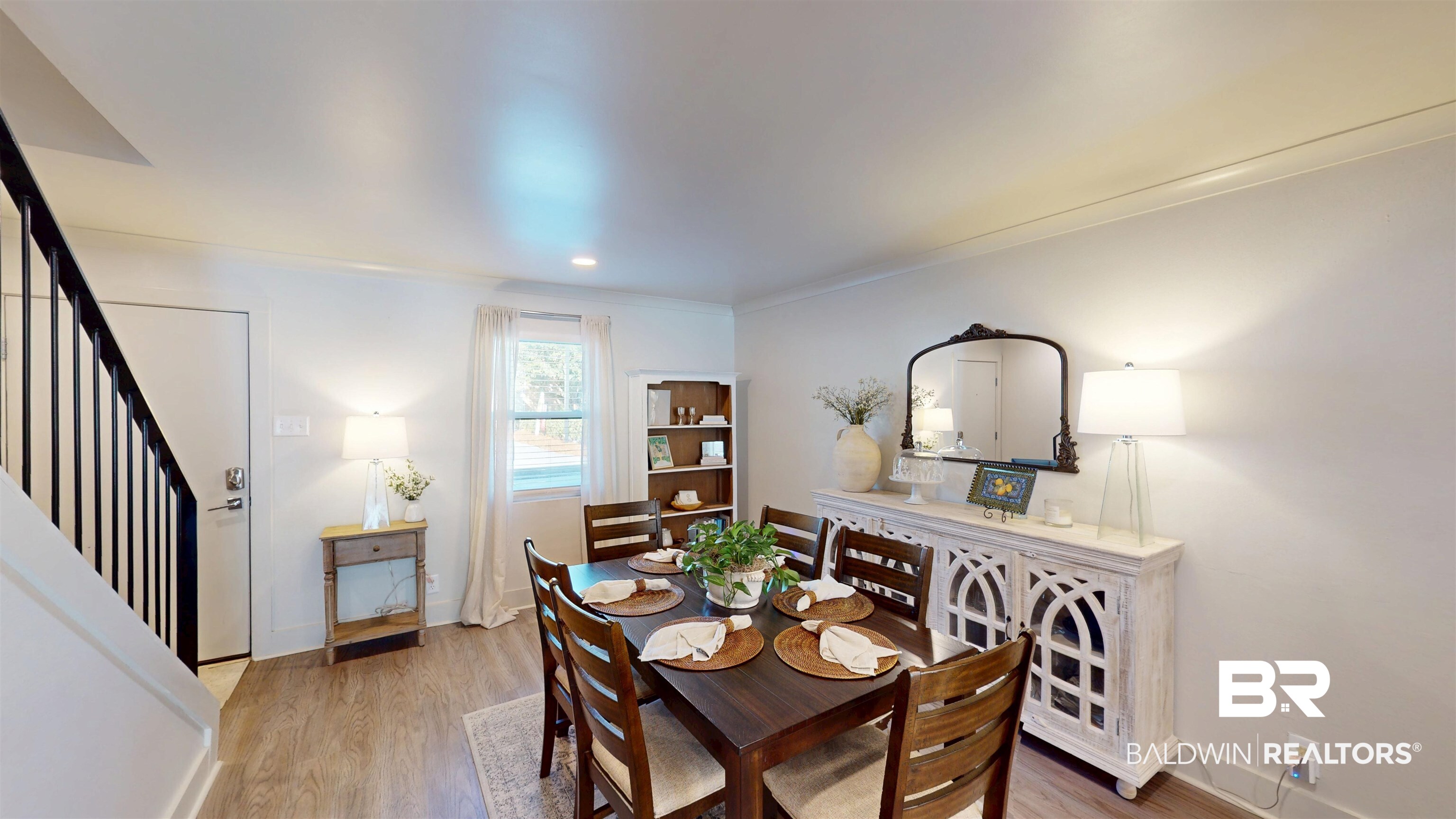 3655 Old Shell Road, Unit 211 Mobile, AL 36608 - Photo 3 of 17 Dining area featuring light wood-style flooring, recessed lighting, and crown molding