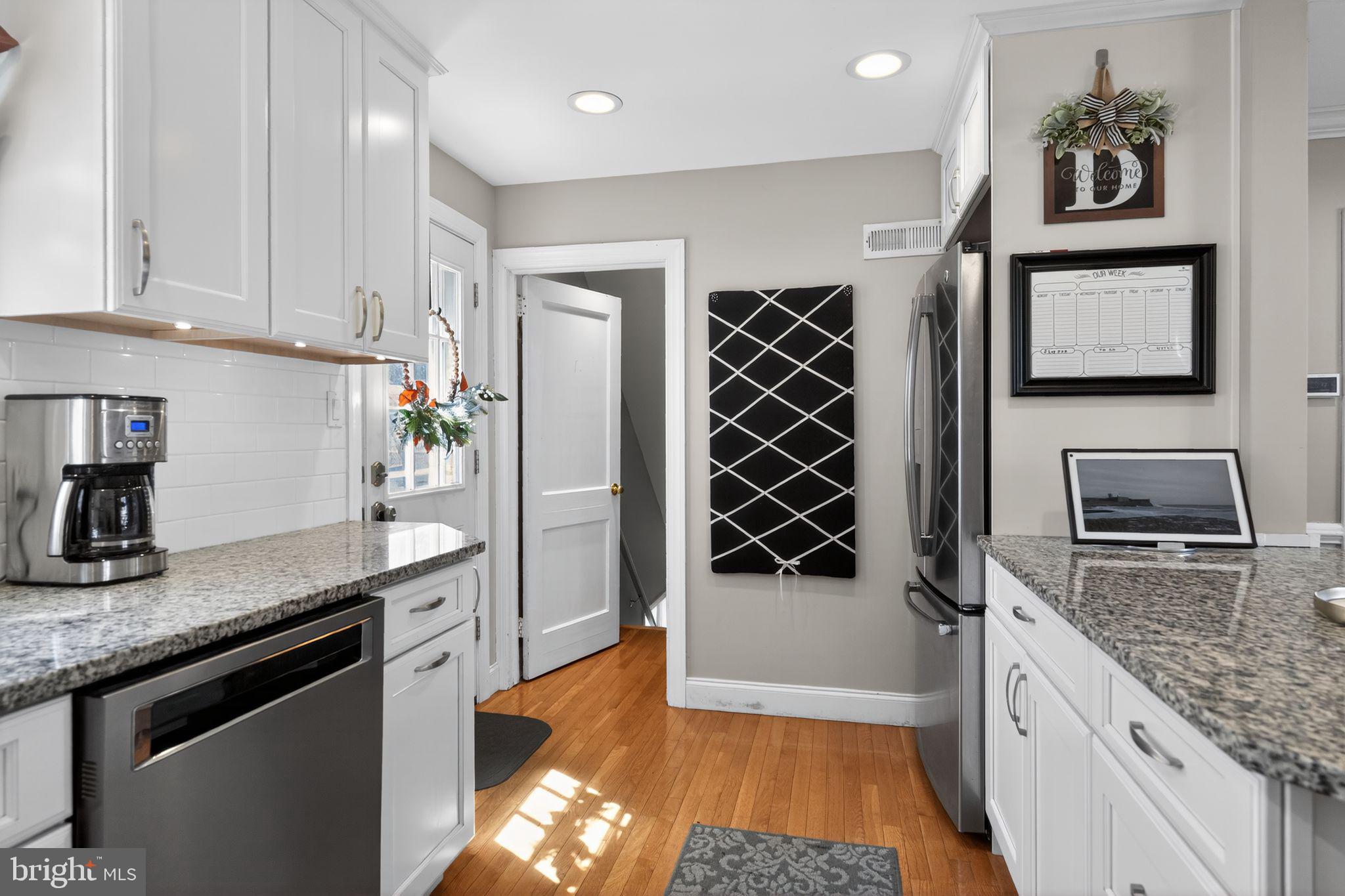226 Potomac Road Wilmington, DE 19803 - Photo 10 of 29 Modern kitchen with sleek finishes.