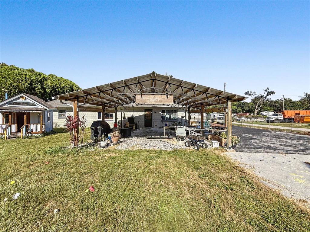 7813 Leo Kidd Avenue Port Richey, FL 34668 - Photo 13 of 95