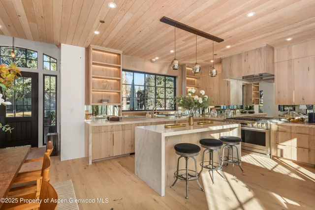 $18,990,000 | 502 North 6th Street, Aspen, CO 81611