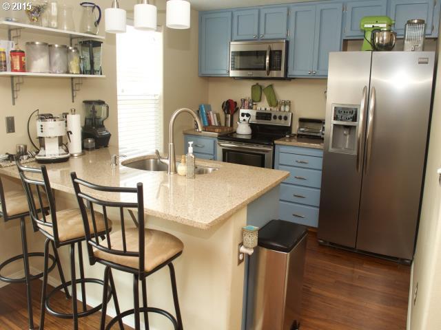 16923 Southwest Division Street Beaverton, OR 97007 - Photo 3 of 16 Gallery Image 3