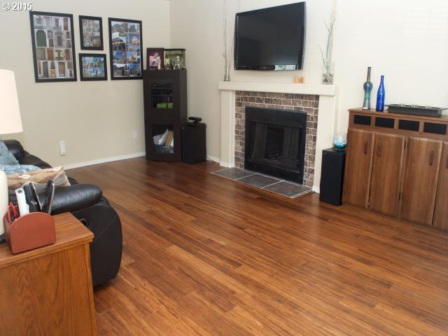 16923 Southwest Division Street Beaverton, OR 97007 - Photo 6 of 16 Gallery Image 6