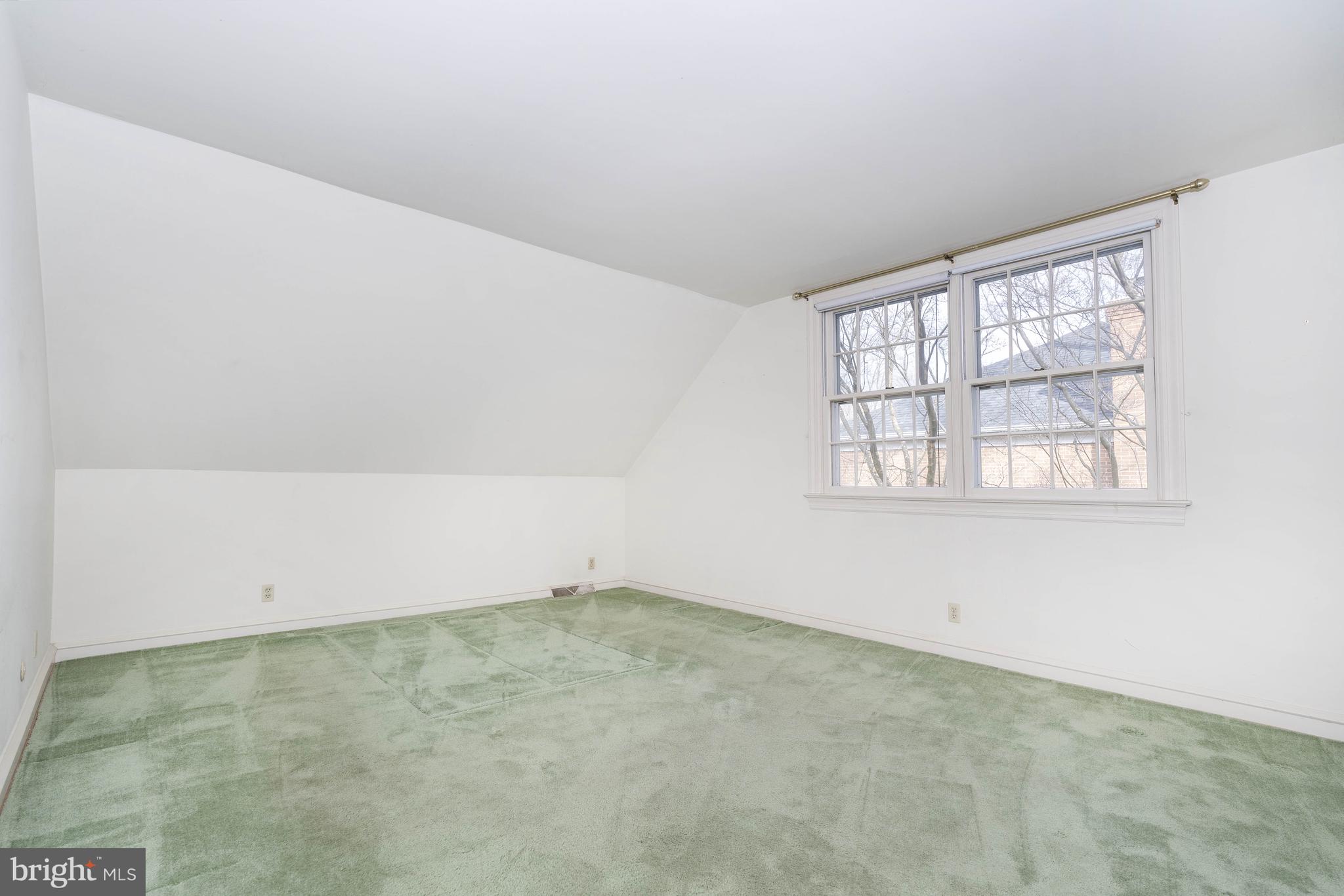 712 Kilburn Road Wilmington, DE 19803 - Photo 22 of 32 Bedroom #5 Has Hardwood Under Carpet