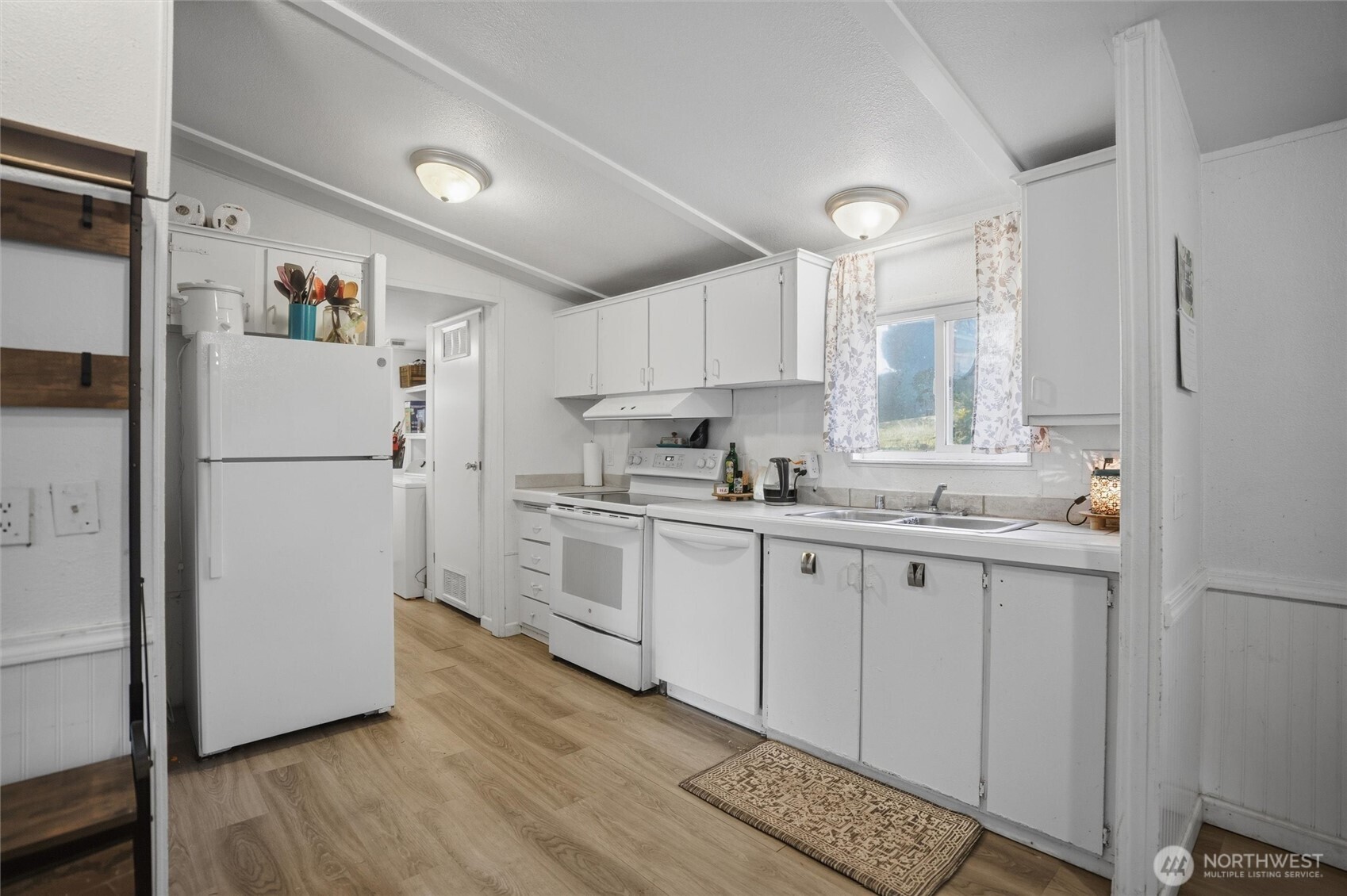 441 Northeast Schooner Loop Belfair, WA 98528 - Photo 9 of 22