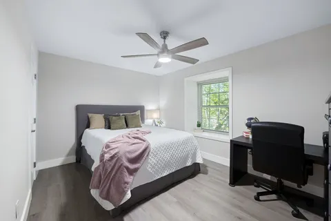 $195,000 | 7801 Shoal Creek Boulevard, Unit 203, Austin, TX 78757