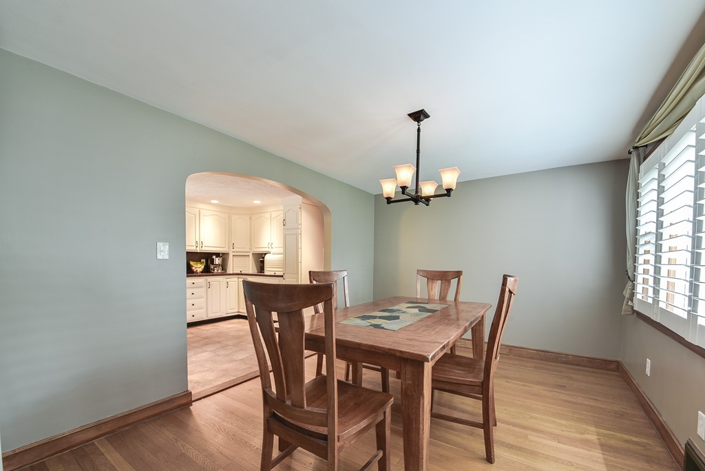 41 Sylvester Road Natick, MA 01760 - Photo 6 of 25 Gallery Image 6