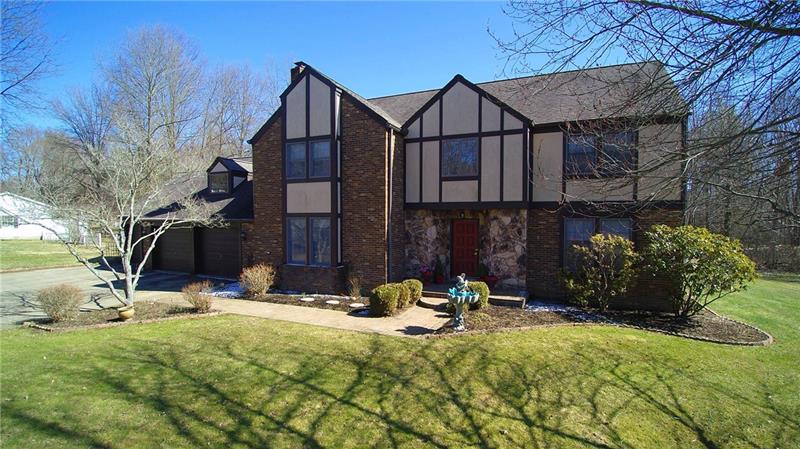 726 Enterprise Road Grove City, PA 16127 - Photo 1 of 22 Gallery Image 1