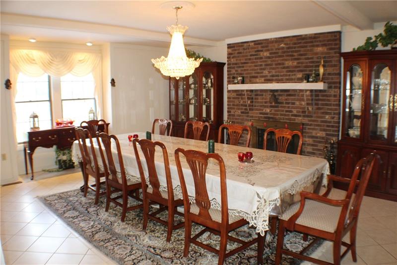 726 Enterprise Road Grove City, PA 16127 - Photo 11 of 22 Gallery Image 11