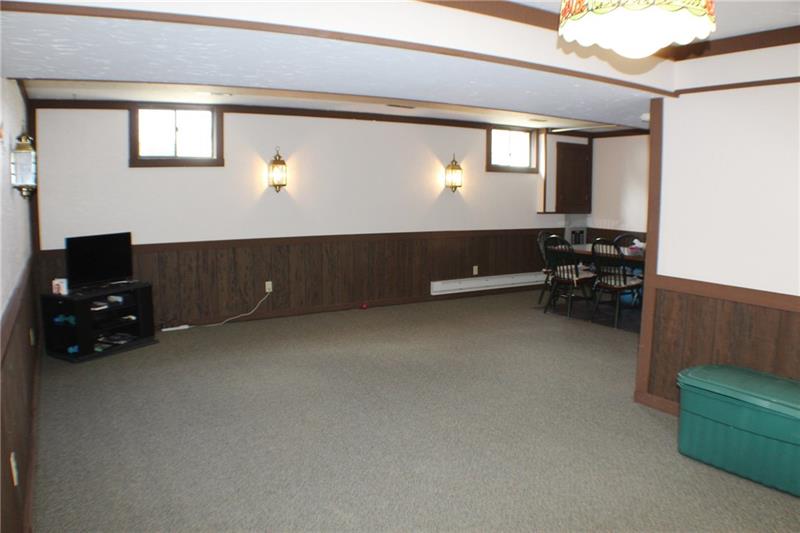 726 Enterprise Road Grove City, PA 16127 - Photo 21 of 22 Gallery Image 21