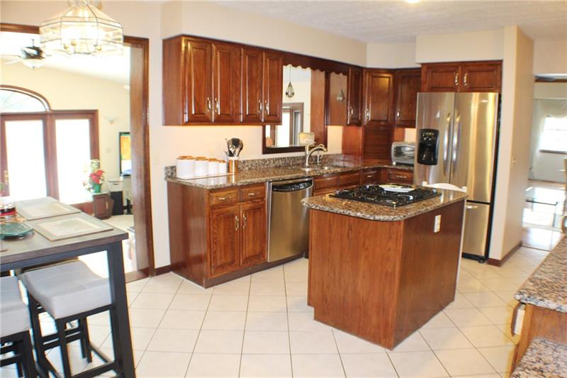 726 Enterprise Road Grove City, PA 16127 - Photo 8 of 22 Gallery Image 8