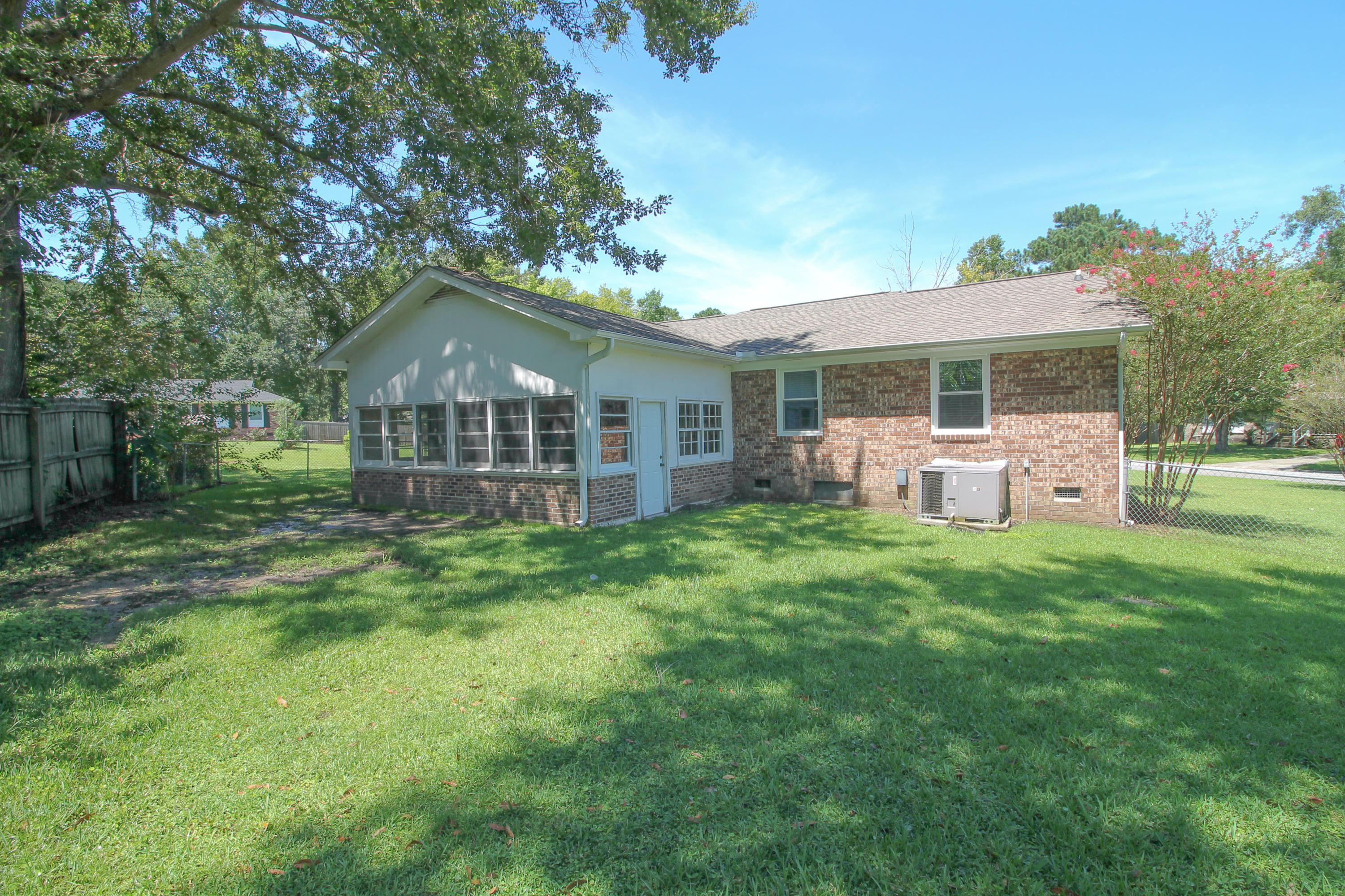 103 Drexel Road Ladson, SC 29456 - Photo 7 of 34 IMG_8725