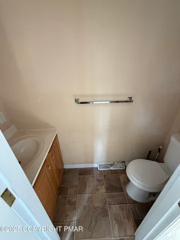 $2,150 | 353 Braeside Avenue, East Stroudsburg, PA 18301