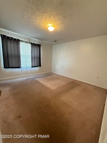 $2,150 | 353 Braeside Avenue, East Stroudsburg, PA 18301