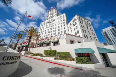 $699,900 | 702 Ash Street, Unit 102, San Diego, CA 92101