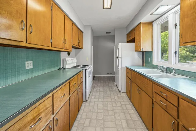 $269,000 | 2212 Sycamore Lane, West Lafayette, IN 47906