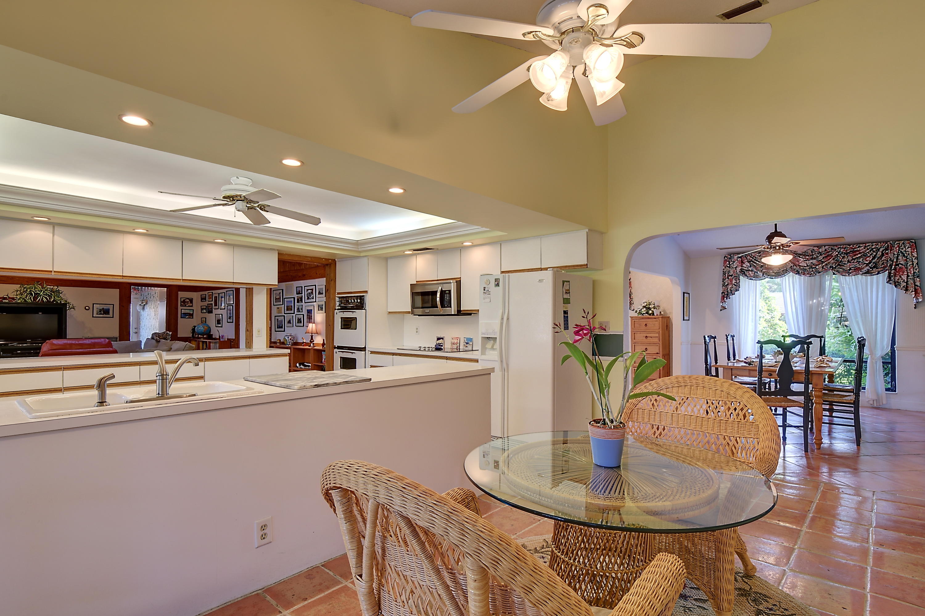 6811 Giralda Circle Boca Raton, FL 33433 - Photo 16 of 32 N2G10