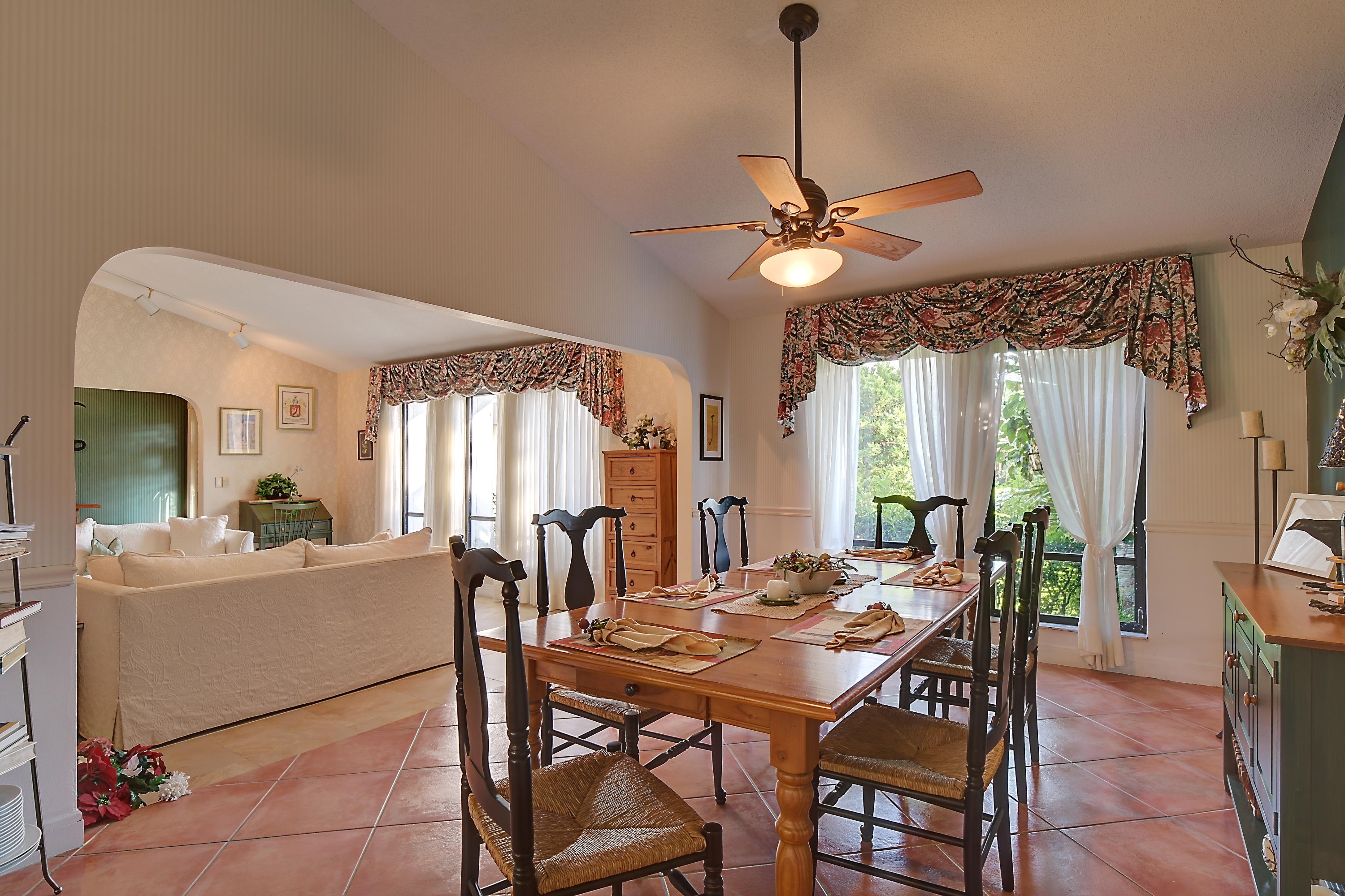 6811 Giralda Circle Boca Raton, FL 33433 - Photo 17 of 32 N2G11