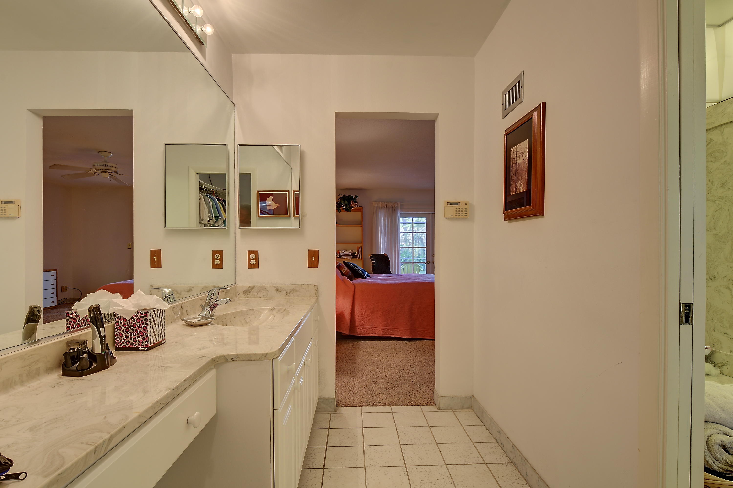 6811 Giralda Circle Boca Raton, FL 33433 - Photo 21 of 32 N2G09