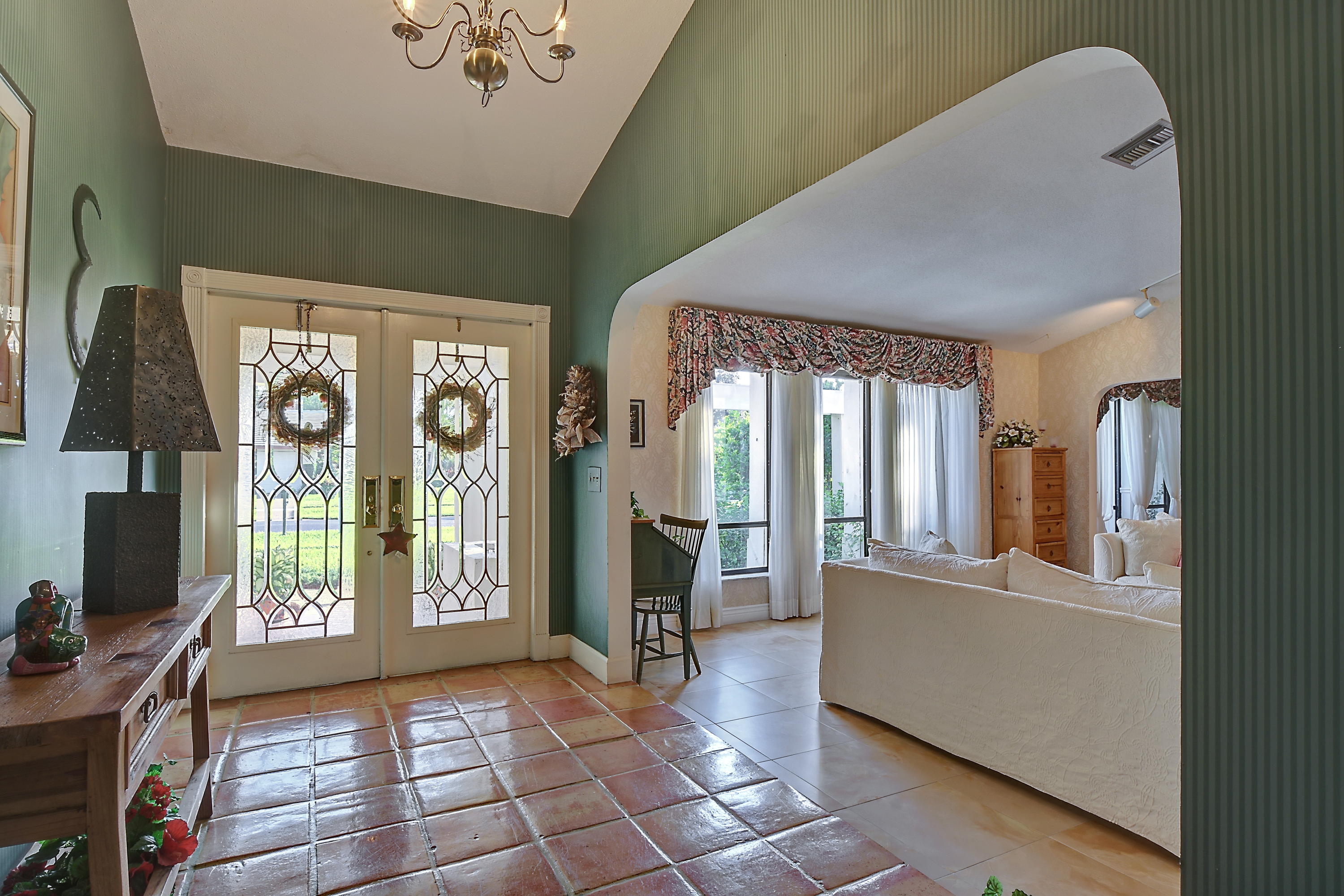 6811 Giralda Circle Boca Raton, FL 33433 - Photo 4 of 32 N2G14