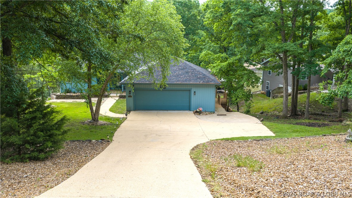 490 Waterfowl Road Linn Creek, MO 65052 - Photo 2 of 52 Huge Driveway with Great Parking