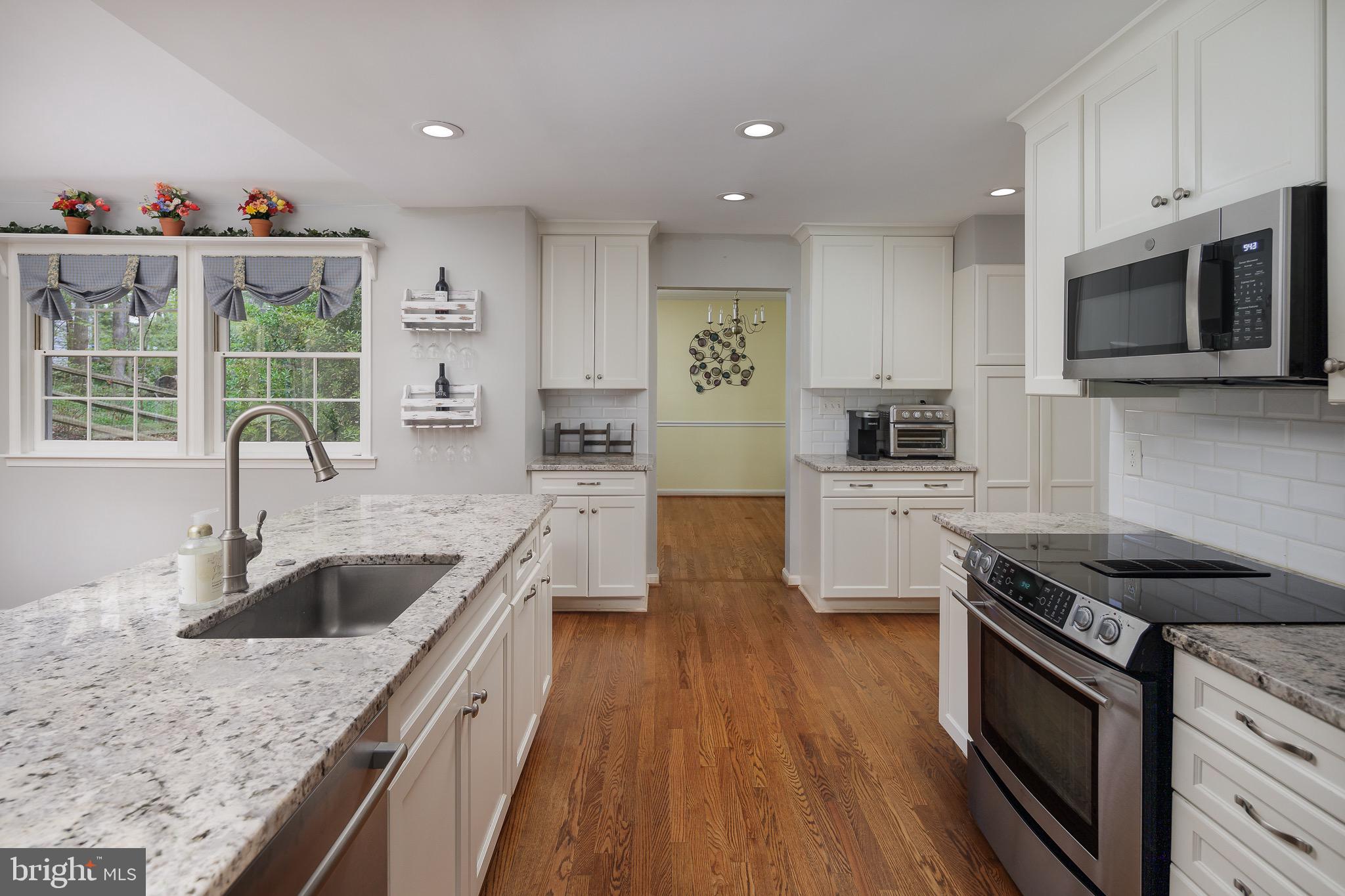 1817 Cranberry Lane Reston, VA 20191 - Photo 13 of 40