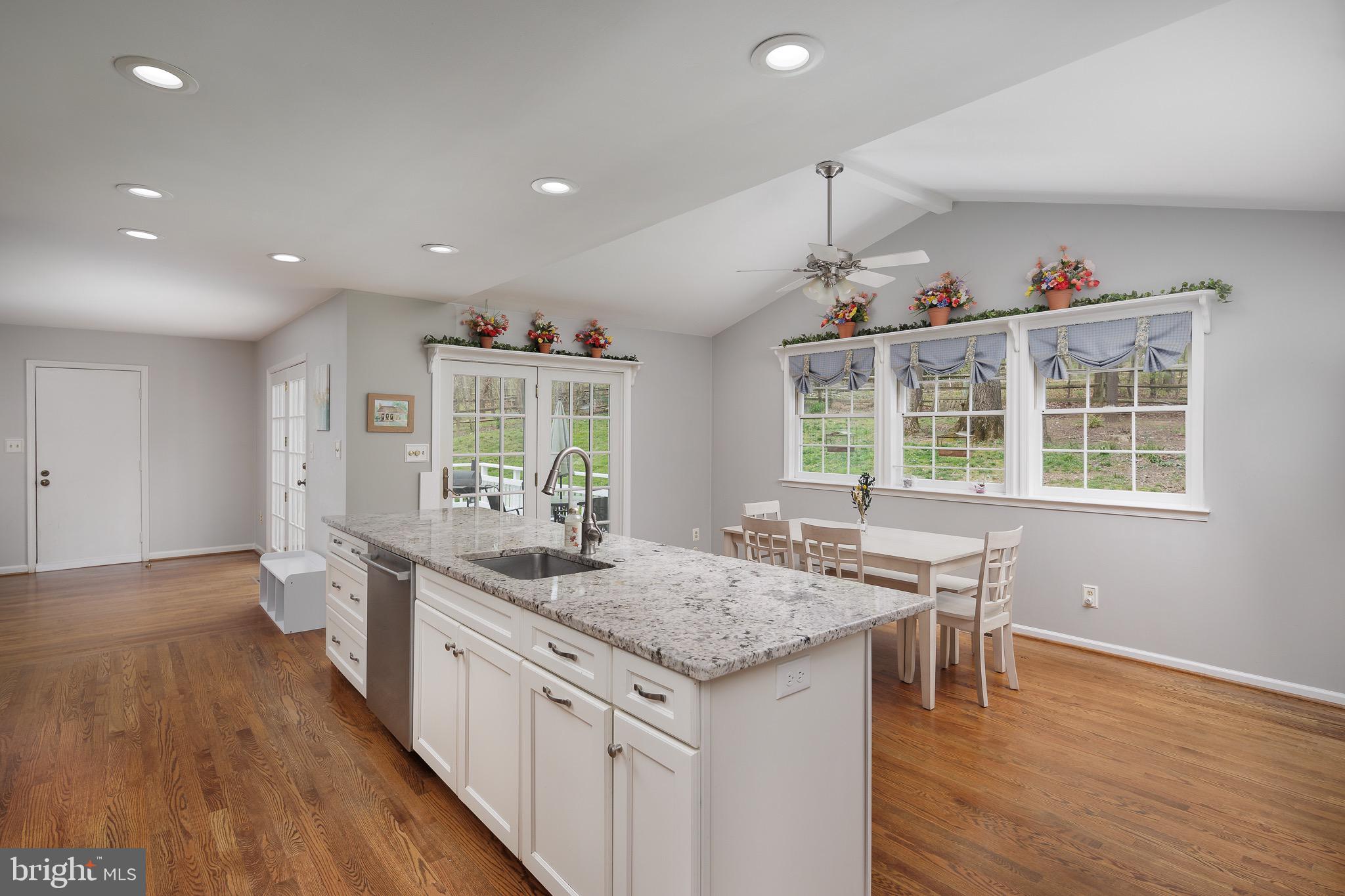 1817 Cranberry Lane Reston, VA 20191 - Photo 15 of 40