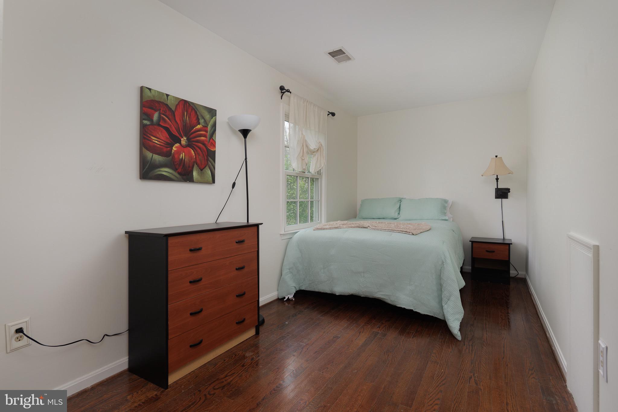 1817 Cranberry Lane Reston, VA 20191 - Photo 28 of 40