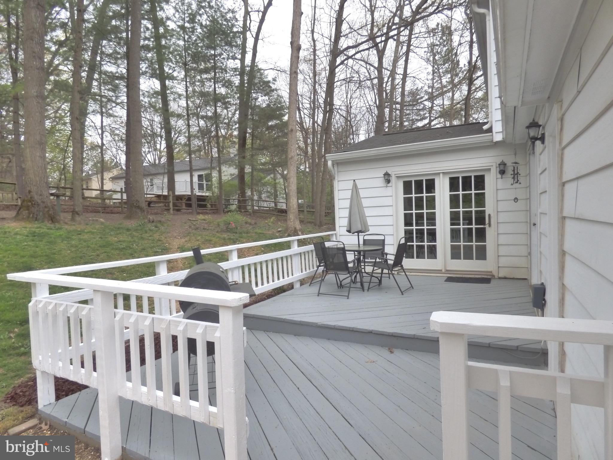 1817 Cranberry Lane Reston, VA 20191 - Photo 33 of 40