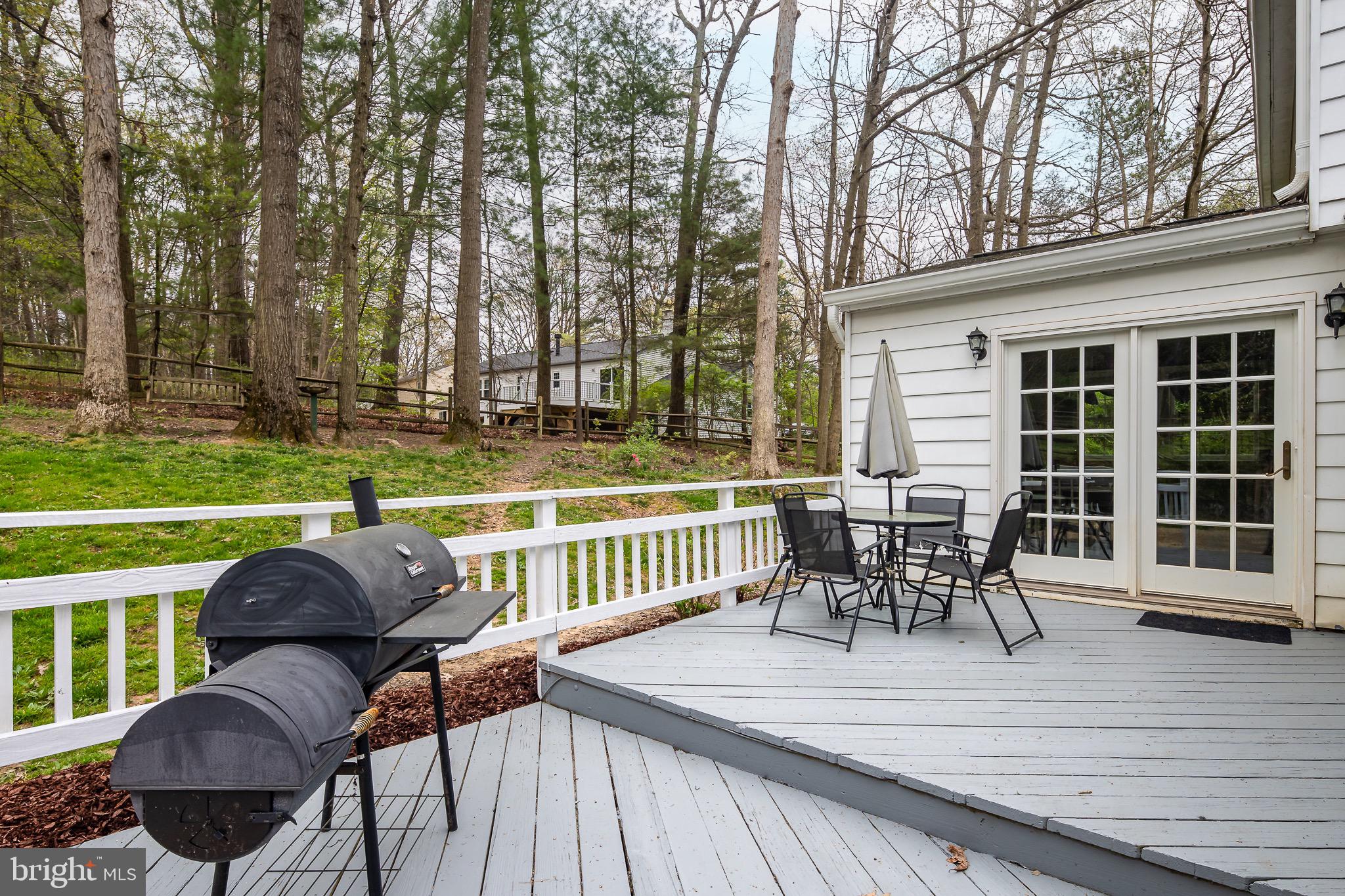 1817 Cranberry Lane Reston, VA 20191 - Photo 35 of 40
