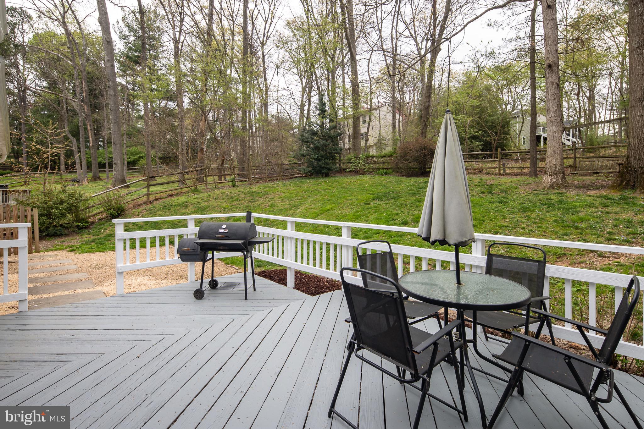 1817 Cranberry Lane Reston, VA 20191 - Photo 36 of 40