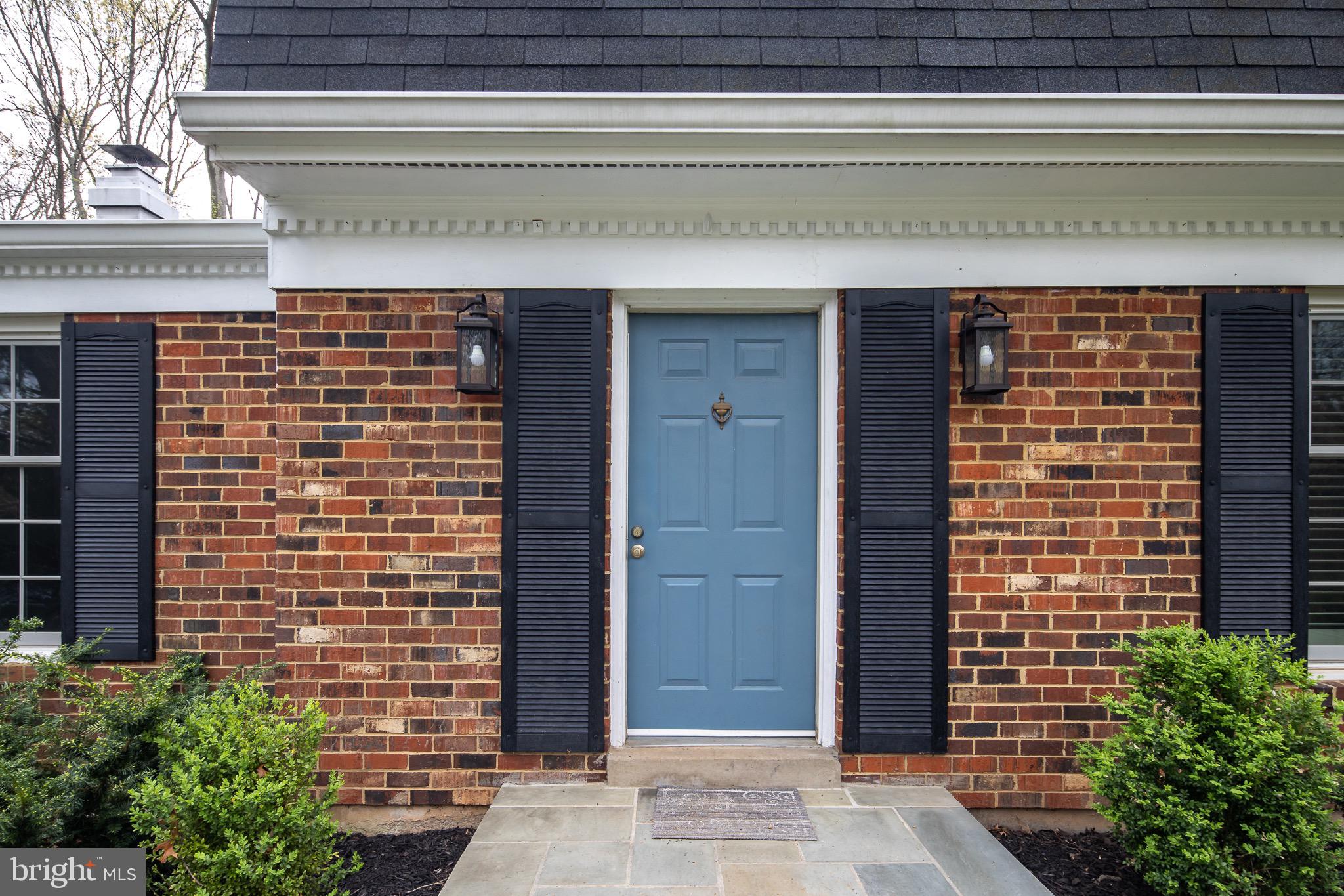 1817 Cranberry Lane Reston, VA 20191 - Photo 5 of 40