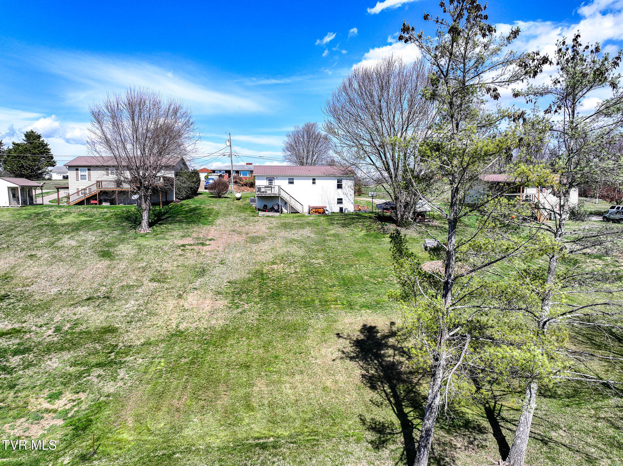 876 Wykle Road Greeneville, TN 37743 - Photo 40 of 43 DJI_20260311135401_0289_D