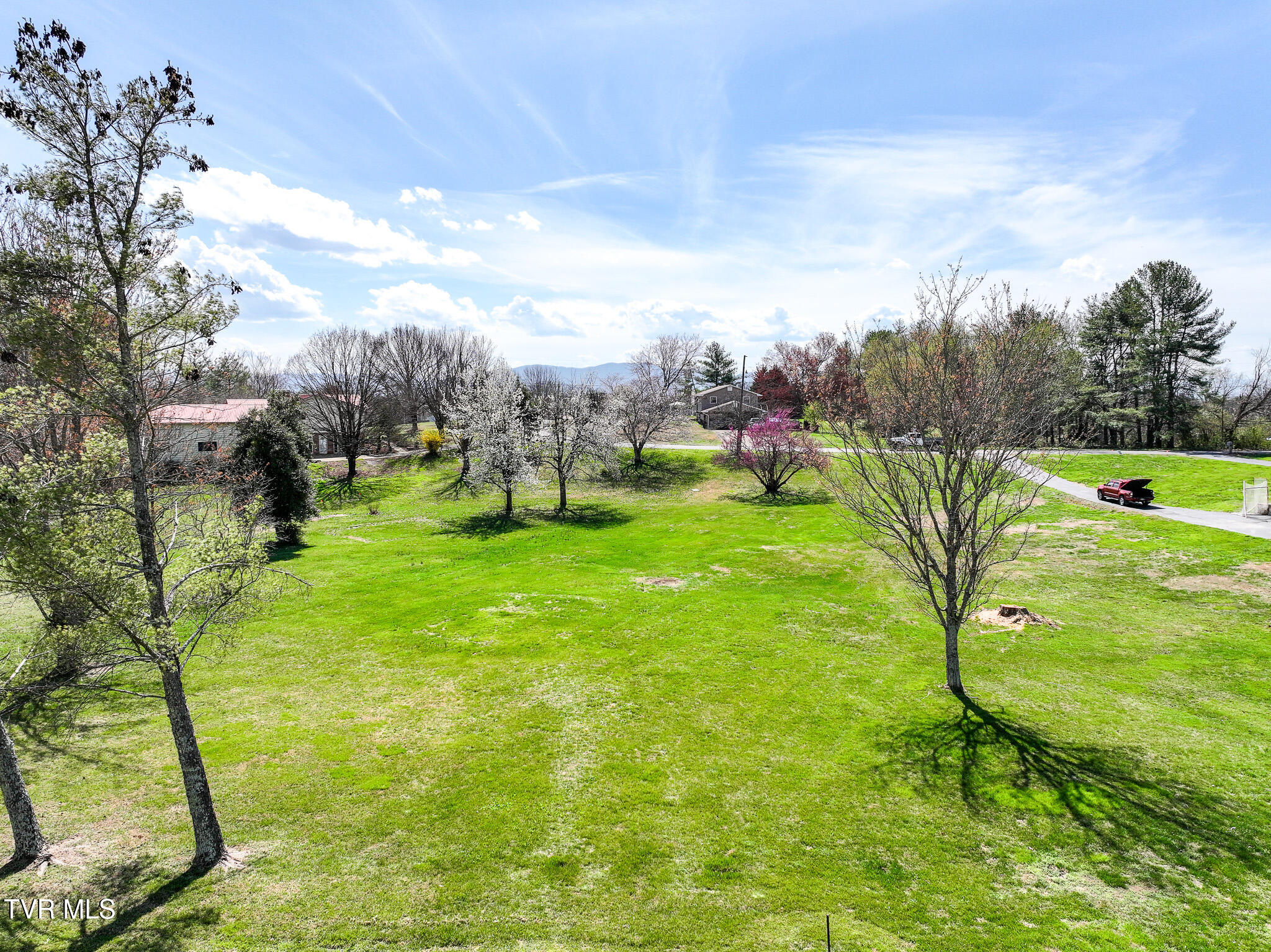876 Wykle Road Greeneville, TN 37743 - Photo 4 of 43 DJI_20260311135347_0288_D